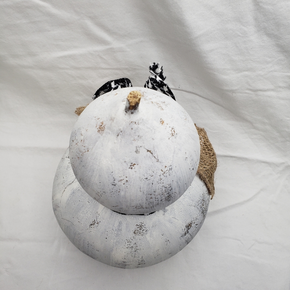 Handmade Gourd Snowman In Basket - Picture 6 of 7
